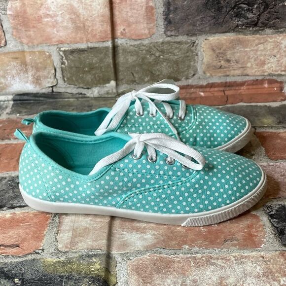 5 for $25🔥Size 4 Girls Polka Dot Turquoise NWT Sneakers - Picture 1 of 9